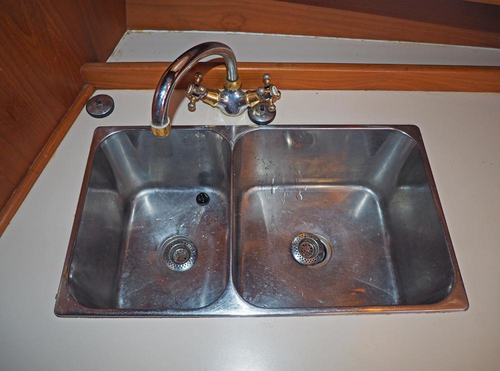 Fore ship, Accommodation